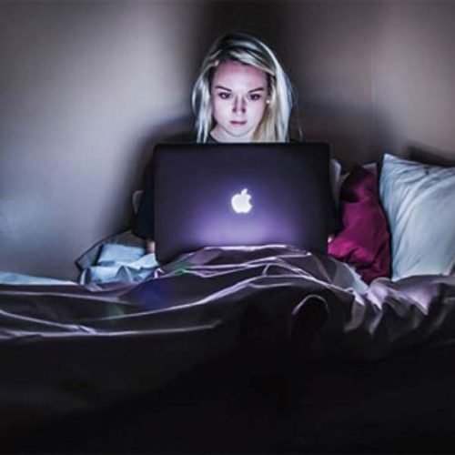6 tác hại của việc thức khuya ai cũng phải biết