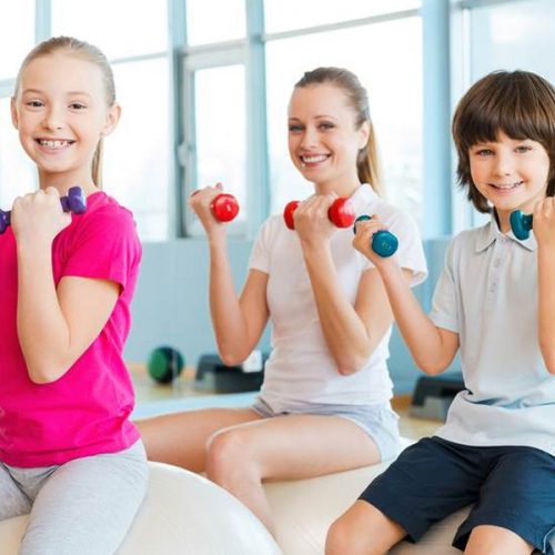 Bao nhiêu tuổi mới được tập gym? Tập gym sớm có hại gì không?