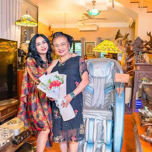 Ca sĩ Thanh Lam hé lộ quà tặng mẹ mùa Vu Lan báo hiếu